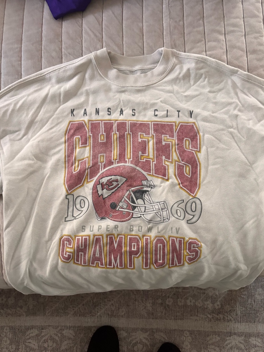 Abercrombie & Fitch NFL Chiefs Crewneck